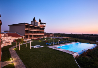 Bakucha Vineyard Hotel